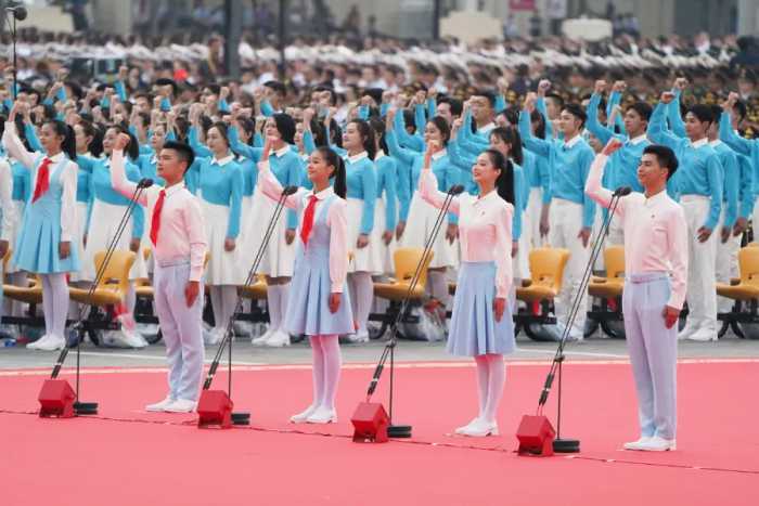 “重温习近平总书记10篇新年贺词”系列之十：为明天加油