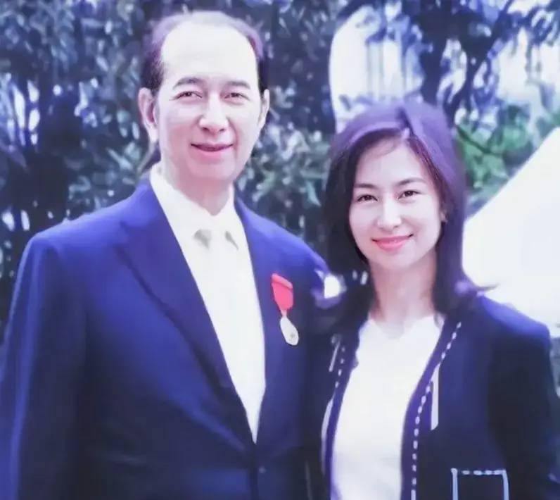 赌王何鸿燊曾扬言他的女儿超琼比李嘉欣漂亮多了,评论区砸开了锅