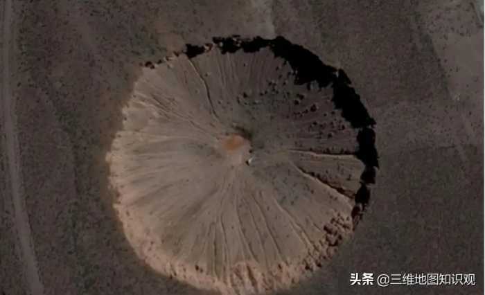 从谷歌卫星地图上看美国著名的51区，各种奇观建筑究竟有何用途